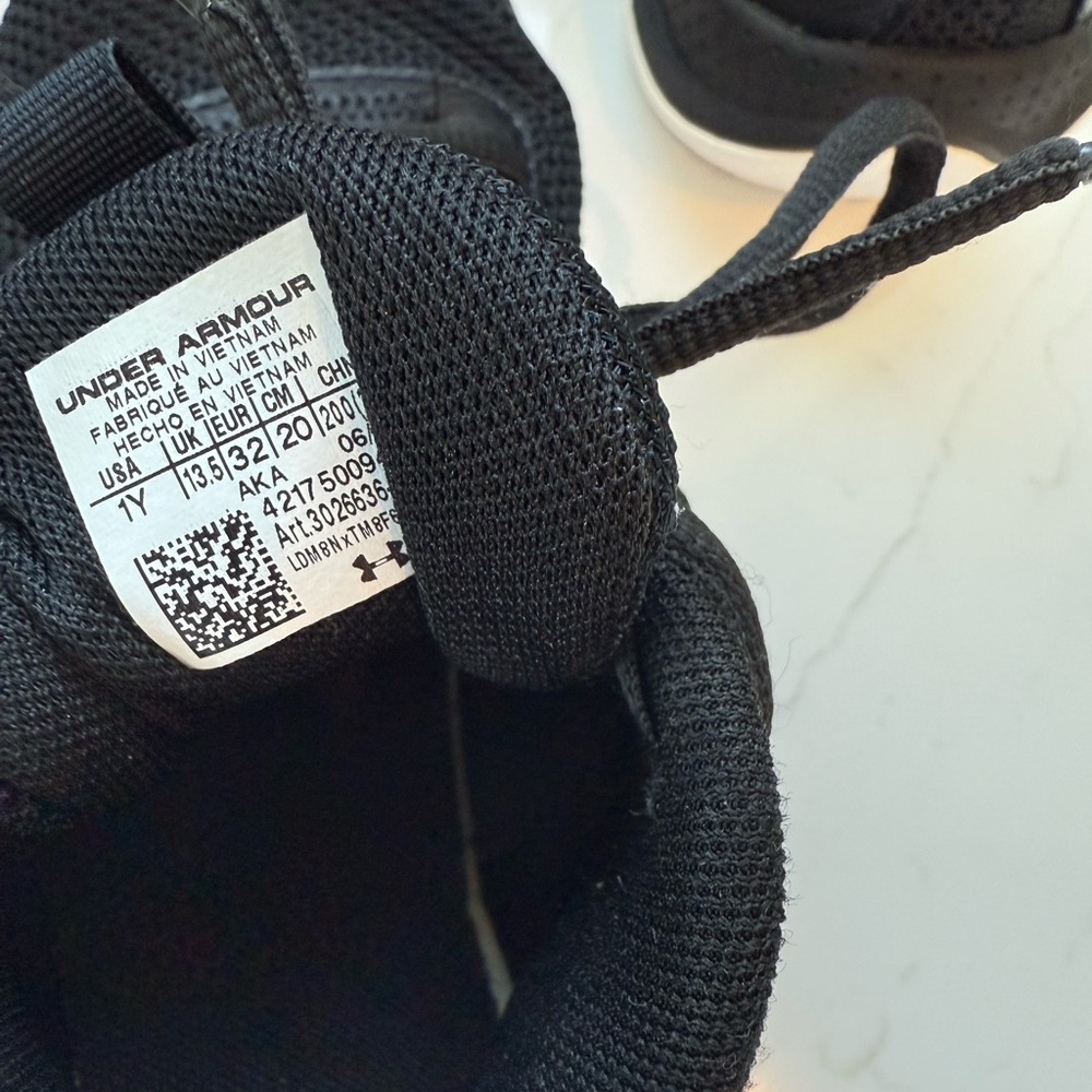 Under Armour Kids Black and Gold Basketball Sneakers - Picture 4 of 6